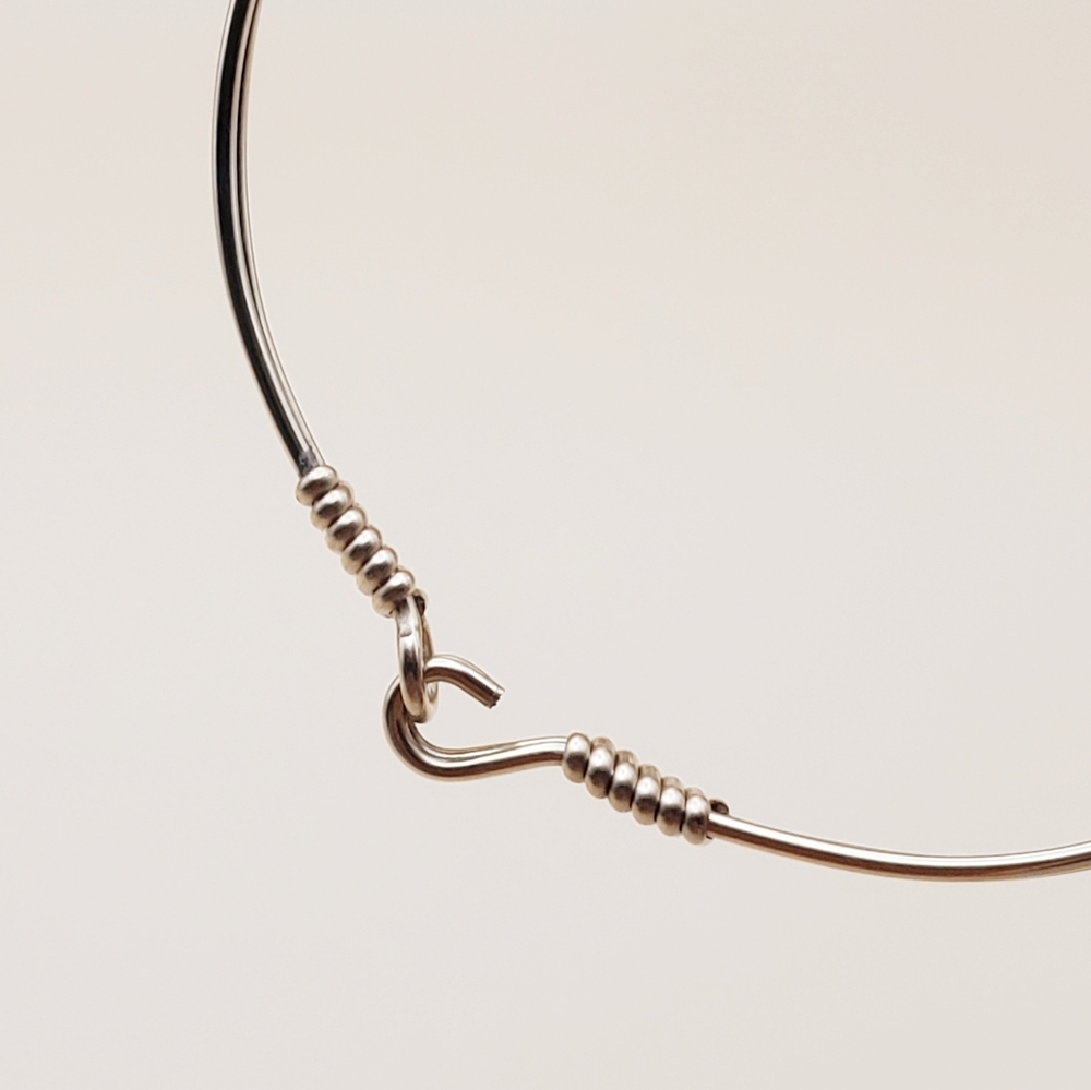 Beautiful 3 Freshwater Pearl Gold Bangle - Picture 7 of 10